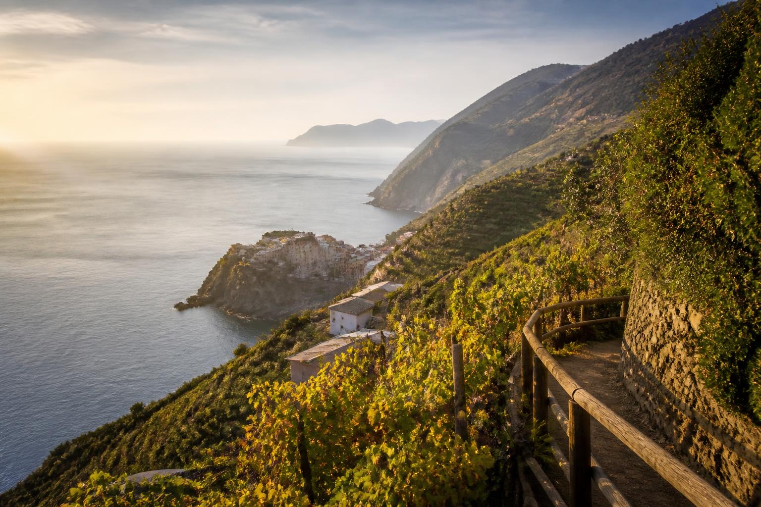 Cinque Terre hors saison : le bon timing pour y aller 2 découvrez pourquoi visiter les cinque terre hors saison est le meilleur choix pour profiter des paysages magnifiques, éviter la foule et vivre une expérience authentique.
