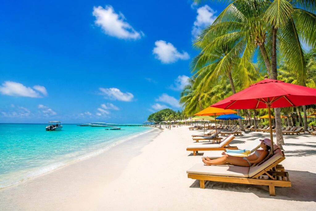 découvrez les meilleures destinations pour partir en novembre et profiter à nouveau du soleil de l'été. guide pratique pour des voyages ensoleillés et agréables hors saison.